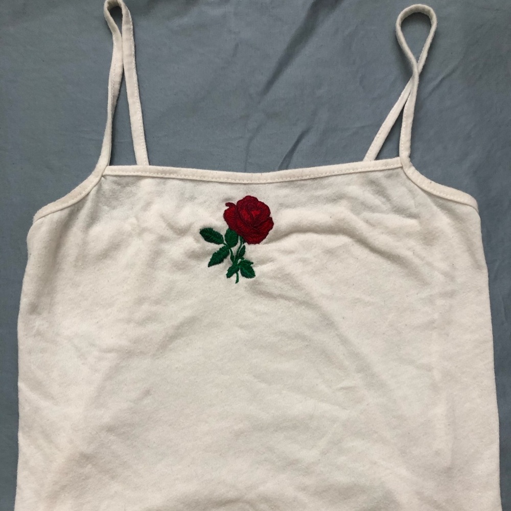 Brandy Melville tank top😊🌹OFFER‼️